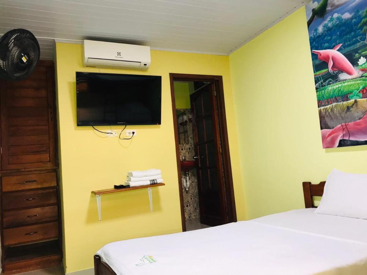 Hostal La Esperanza 莱蒂西亚 外观 照片
