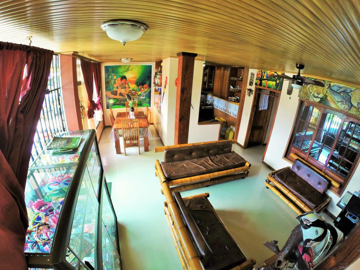 Hostal La Esperanza 莱蒂西亚 外观 照片