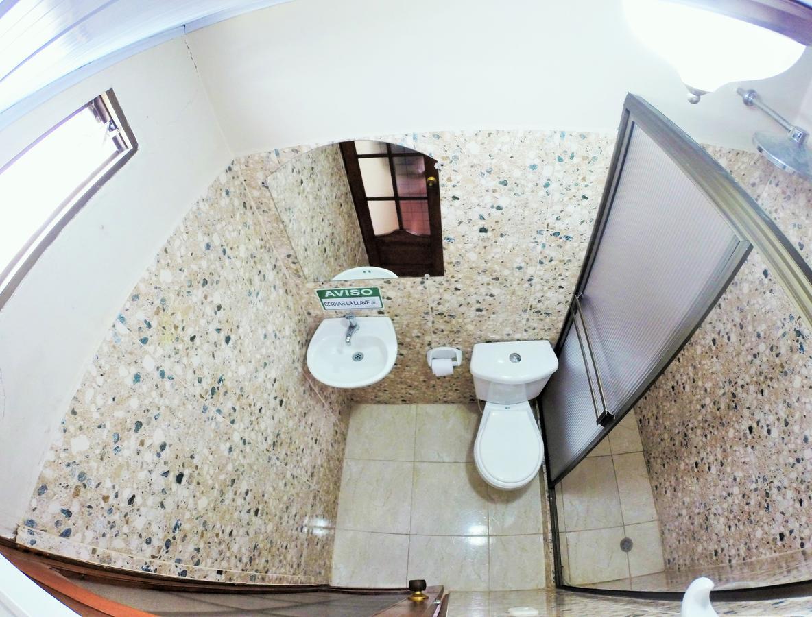 Hostal La Esperanza 莱蒂西亚 外观 照片